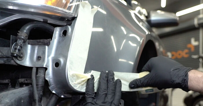 Tauschen Sie Wasserpumpe + Zahnriemensatz beim SEAT Exeo Limousine (3R2) 1.8 TSI 2011 selbst aus