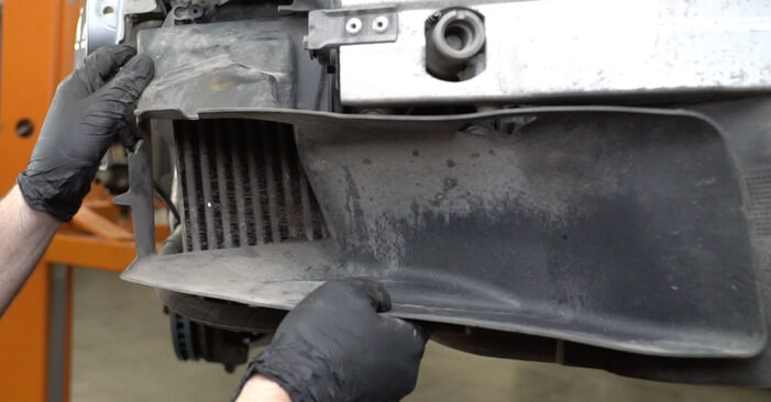 Hvordan man fjerner VW EOS Vandpumpe + Tandremssæt - nem at følge online instruktioner
