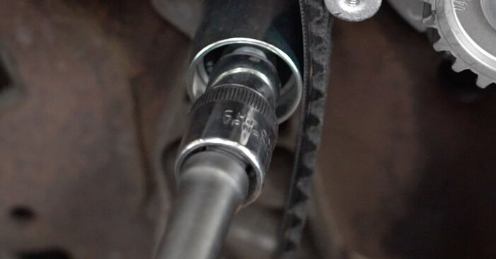 Jak zdjąć i wymienić Zestaw paska rozrządu + pompa wody VW Passat B6 2.0 FSI 2009 - łatwe w użyciu instrukcje online