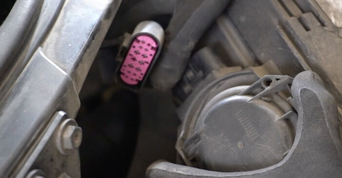 Hvordan man fjerner VW PASSAT Vandpumpe + Tandremssæt - nem at følge online instruktioner
