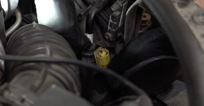 Wie lange benötigt das Auswechseln der Teile: Wasserpumpe + Zahnriemensatz beim VW Golf 6 Cabrio 2013 - Detailliertes PDF-Tutorial