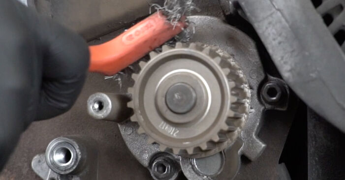 Jak wymienić Zestaw paska rozrządu w VW Scirocco III (137, 138) 2.0 TSI 2013: pobierz instrukcje PDF i instrukcje wideo