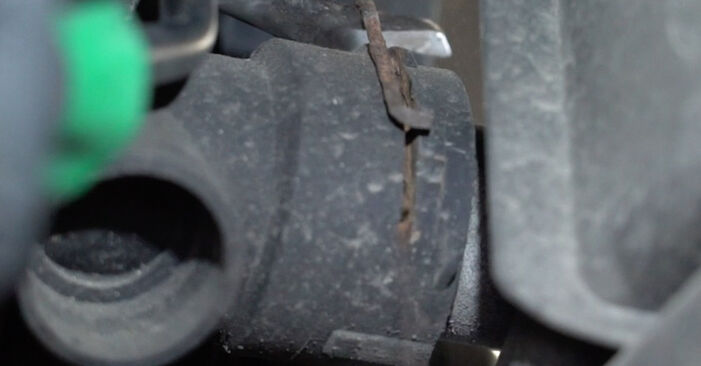 Hvordan man fjerner VW SCIROCCO Vandpumpe + Tandremssæt - nem at følge online instruktioner