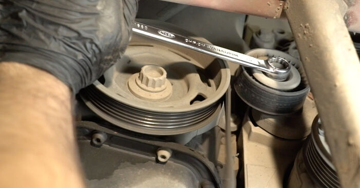 Trin-for-trin anbefalinger for gør-det-selv udskiftning på VW CADDY Vandpumpe + Tandremssæt
