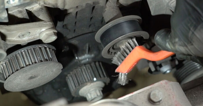 Смяна на Комплект зъбен ремък на VW Caddy 3 2014 1.9 TDI самостоятелно