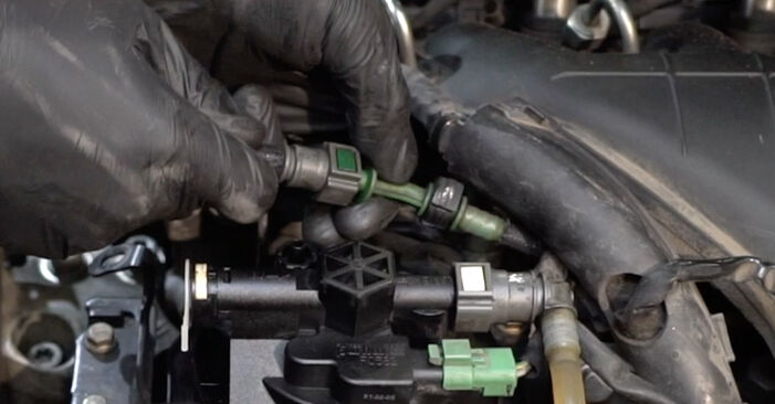 How to change Water Pump + Timing Belt Kit on CITROËN JUMPY 2007 - free PDF and video manuals