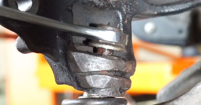 Wie schmierig ist es, selber zu reparieren: Radlager beim Volvo v70 bw 2.0 D4 2013 wechseln – Downloaden Sie sich Bildanleitungen