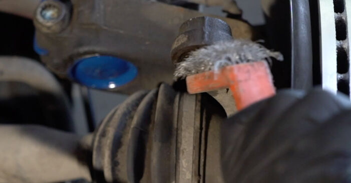 Tauschen Sie Spurstangenkopf beim Audi A1 Sportback 8x 2013 1.6 TDI selber aus
