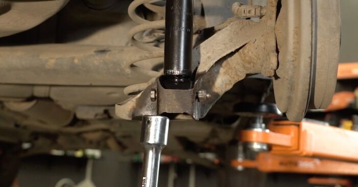 Fox Hatchback (5Z1, 5Z3, 5Z4) 1.6 2014 Strut Mount DIY replacement workshop manual