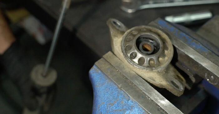 DIY replacement of Strut Mount on VW Bora Variant (1J6) 2.0 1999 is not an issue anymore with our step-by-step tutorial