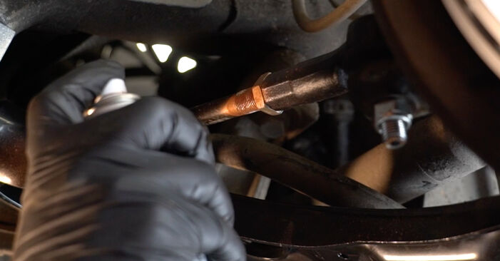Смяна на Seat Leon 5f 1.6 TDI 2014 Накрайник на напречна кормилна щанга: безплатни наръчници за ремонт