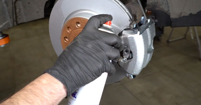 Hvordan skifte Bremsecaliper på Seat Toledo 4 2012 – gratis PDF- og videoveiledninger