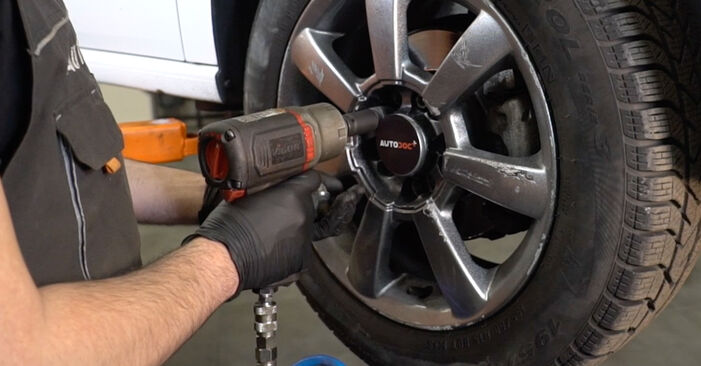 Audi A1 GBA 25 TFSI 2020 Stabilisatorstang remplaceren: kosteloze garagehandleidingen