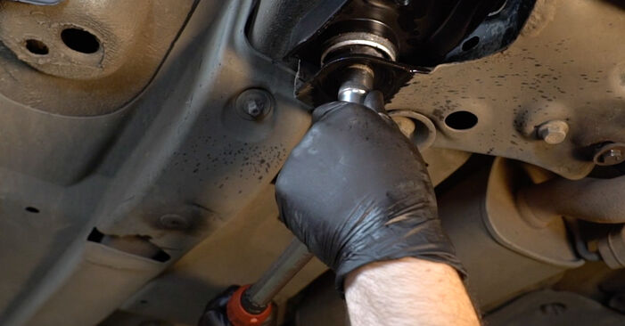 Changing Control Arm on AUDI A1 Hatchback (8X1, 8XK) 2.0 TDI 2013 by yourself