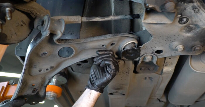 SKODA FABIA 1.0 TSI Control Arm replacement: online guides and video tutorials