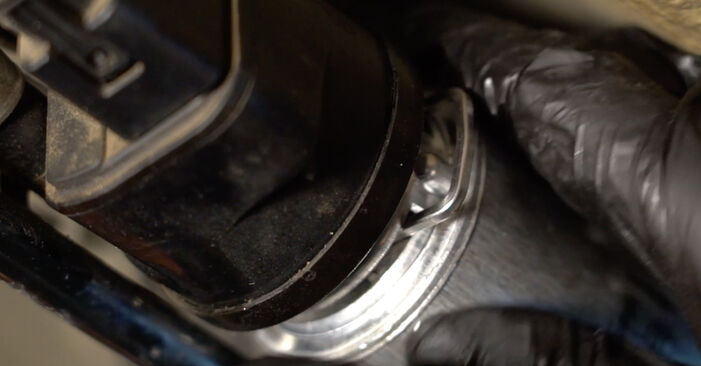 Cómo cambiar Filtro de Combustible en un MINI Roadster (R59) 2013 - consejos y trucos