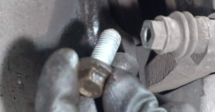 Schimbare Rulment roata la Volvo XC60 156 2018 2.4 D / D3 / D4 AWD de unul singur