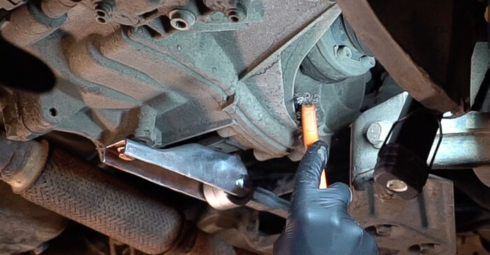 Audi 100 C3 2.3 E quattro 1984 Getriebeöl und Verteilergetriebeöl wechseln: Gratis Reparaturanleitungen