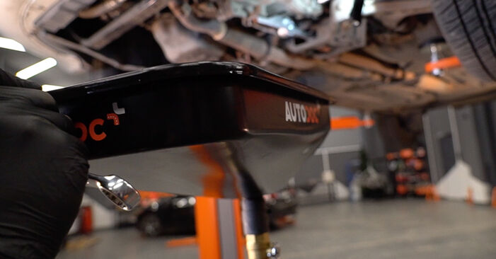 Wechseln Getriebeöl und Verteilergetriebeöl am AUDI A5 Cabrio (8F7) 2.7 TDI 2012 selber