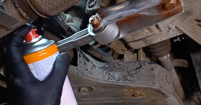 Wie schmierig ist es, selber zu reparieren: Getriebeöl und Verteilergetriebeöl beim SEAT MALAGA (023A) 1.5 1990 wechseln – Downloaden Sie sich Bildanleitungen