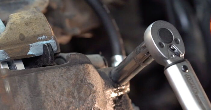 Wie problematisch ist es, selber zu reparieren: Bremsschläuche beim Seat Ibiza 6J 1.2 TSI 2014 auswechseln – Downloaden Sie sich bebilderte Tutorials