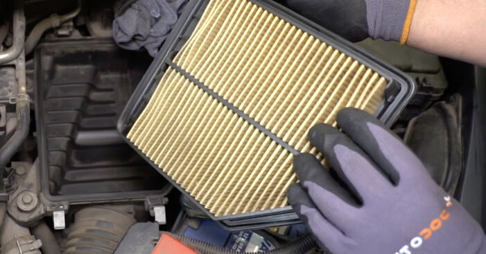 How to replace Air Filter on HONDA CIVIC VIII Hatchback (FN, FK) 2010: download PDF manuals and video instructions