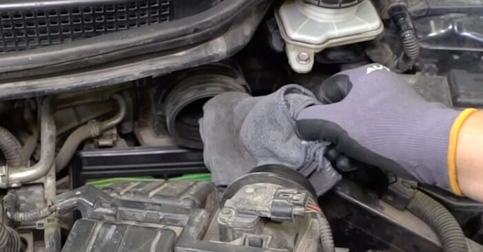 Wie lange benötigt das Auswechseln der Teile: Luftfilter beim Honda Civic 8 2013 - Detailliertes PDF-Tutorial