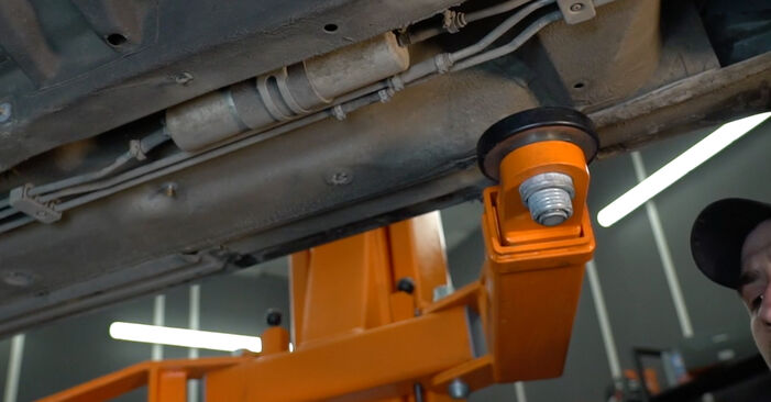 ALPINA B3 Coupe (E46) 3.4 S 2001 Kraftstofffilter wechseln: Gratis Reparaturanleitungen