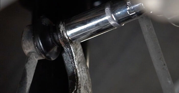 Wie schmierig ist es, selber zu reparieren: Koppelstange beim Alpina B10 E39 3.2 2002 wechseln – Downloaden Sie sich Bildanleitungen