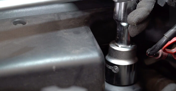 Ölfilter Ihres Alpina D3 touring E91 2.0 Bi-Turbo 2013 selbst Wechsel - Gratis Tutorial