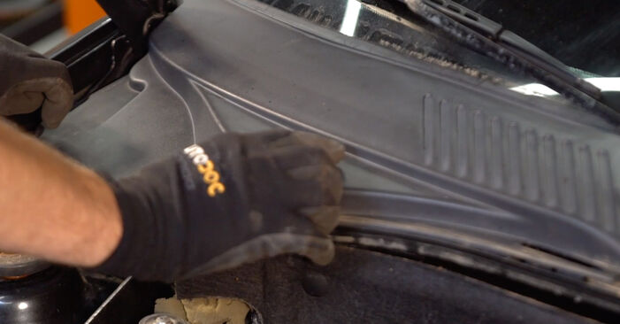 Austauschen Anleitung Innenraumfilter am Nissan Kubistar Kastenwagen X80 2013 dCi 85 selbst