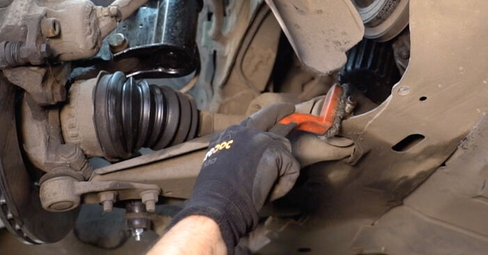 NISSAN KUBISTAR 1.5 dCi Control Arm replacement: online guides and video tutorials