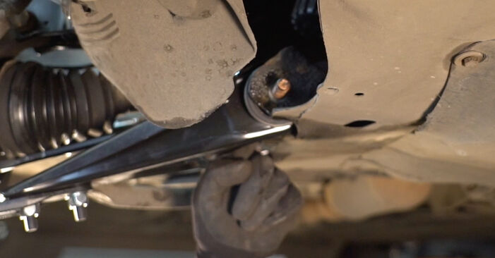 NISSAN KUBISTAR 1.5 dCi Control Arm replacement: online guides and video tutorials