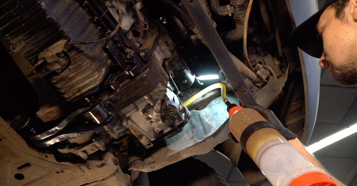 Wechseln Sie Getriebeöl und Verteilergetriebeöl beim Skoda Superb 3t5 2012 2.0 TDI selber aus