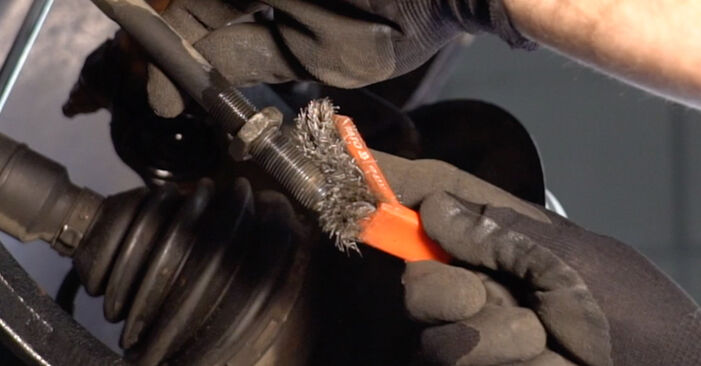 Replacing Track Rod End on SKODA Kamiq (NW4) 2023 1.0 TSI by yourself