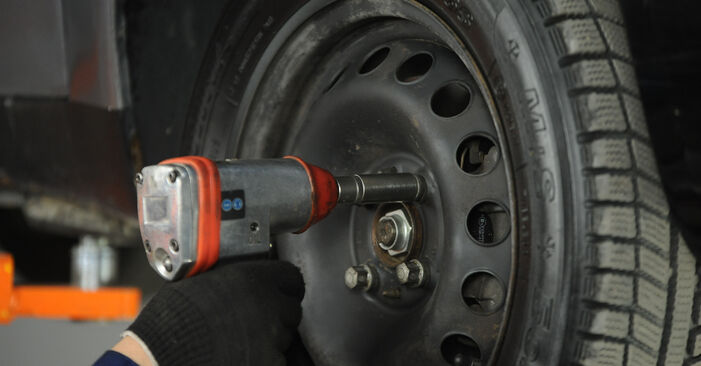 Changer Roulement de roue sur FIAT DOBLO par vous-même