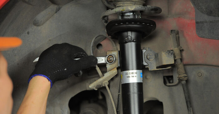 How hard is it to do yourself: Strut Mount replacement on Ford Mondeo mk2 1.6 i 16V 1997 - download illustrated guide