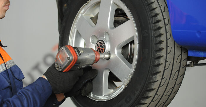 2011 VW Polo 6R wymiana Cylinderek hamulcowy koła: darmowe instrukcje warsztatowe