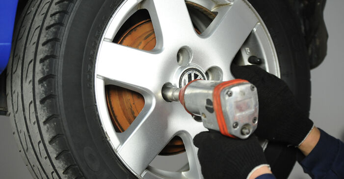 SKODA CITIGO 1.0 CNG 2013 Bremstrommel wechseln: Gratis Reparaturanleitungen