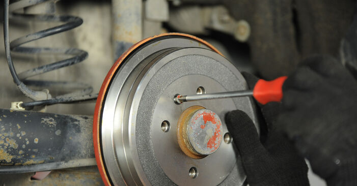 VW UP 1.0 Brake Drum replacement: online guides and video tutorials
