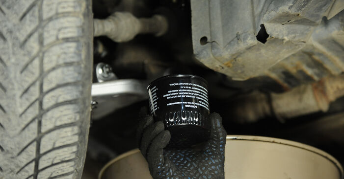 1999 Nissan Navara D22 Burtowy Ciężarówka wymiana Filtr oleju: darmowe instrukcje warsztatowe