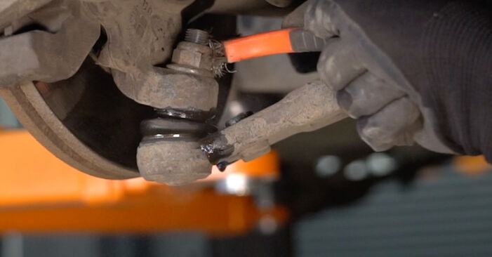 Changing Suspension Ball Joint on VW Golf IV Hatchback (1J1) 1.9 TDI 2000 by yourself