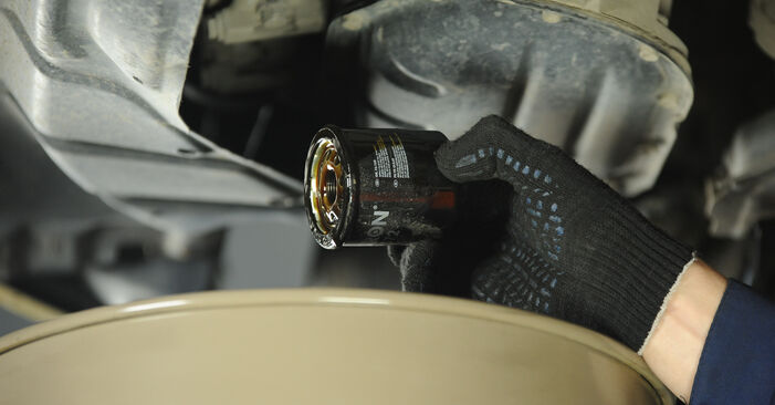 Changing Oil Filter on TOYOTA Urban Cruiser (_P1_) 1.5 VVTi (NCP110_) 2010 by yourself