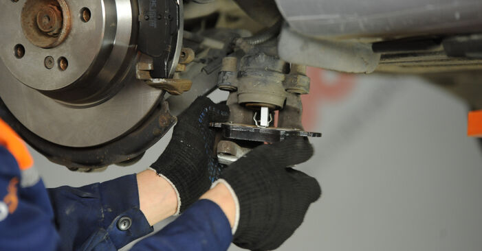 Zweckdienliche Tipps zum Austausch von Bremssattel beim MERCEDES-BENZ SL (R230) 55 AMG 5.4 Kompressor (230.474) 2003