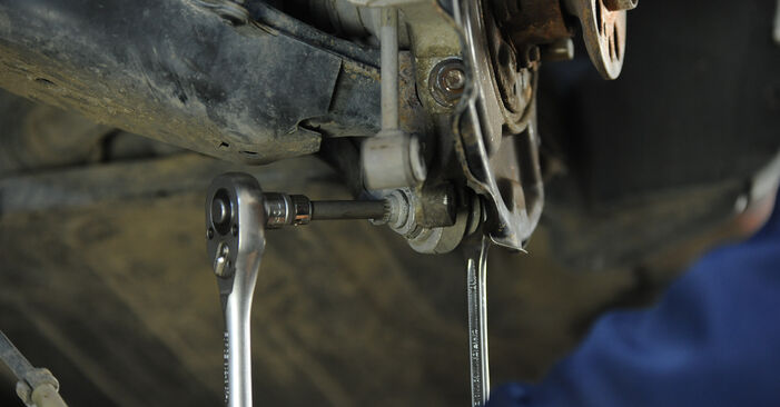 Schimbare Rulment roata Mercedes C204 C 250 CDI 2.2 (204.303) 2013: manualele de atelier gratuite