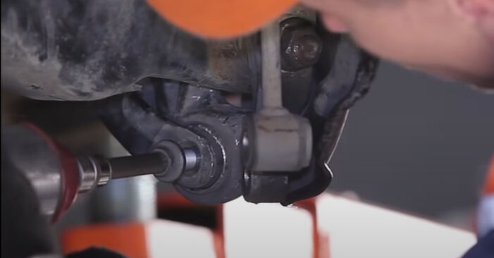 Remplacer Roulement de roue sur MERCEDES-BENZ SLS AMG par vous-même