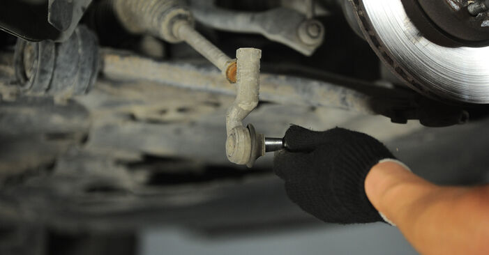 Changing of Track Rod End on Ford Focus Mk2 2012 won't be an issue if you follow this illustrated step-by-step guide