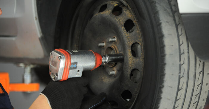 Bremssattel Ford Ecosport mk2 1.5 TDCi 2013 wechseln: Kostenlose Reparaturhandbücher