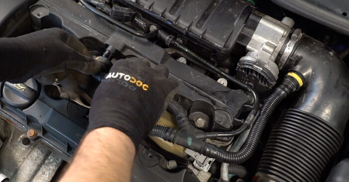 Peugeot Expert Kastenwagen 1.6 HDi 90 16V 2009 Zündkerzen wechseln: Gratis Reparaturanleitungen