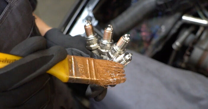 How to remove AUDI 100 2.6 quattro 1994 Spark Plug - online easy-to-follow instructions